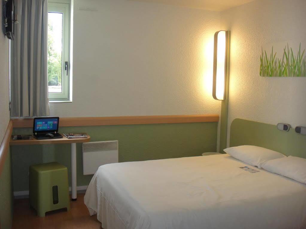 Ibis Budget Chatellerault Nord المظهر الخارجي الصورة