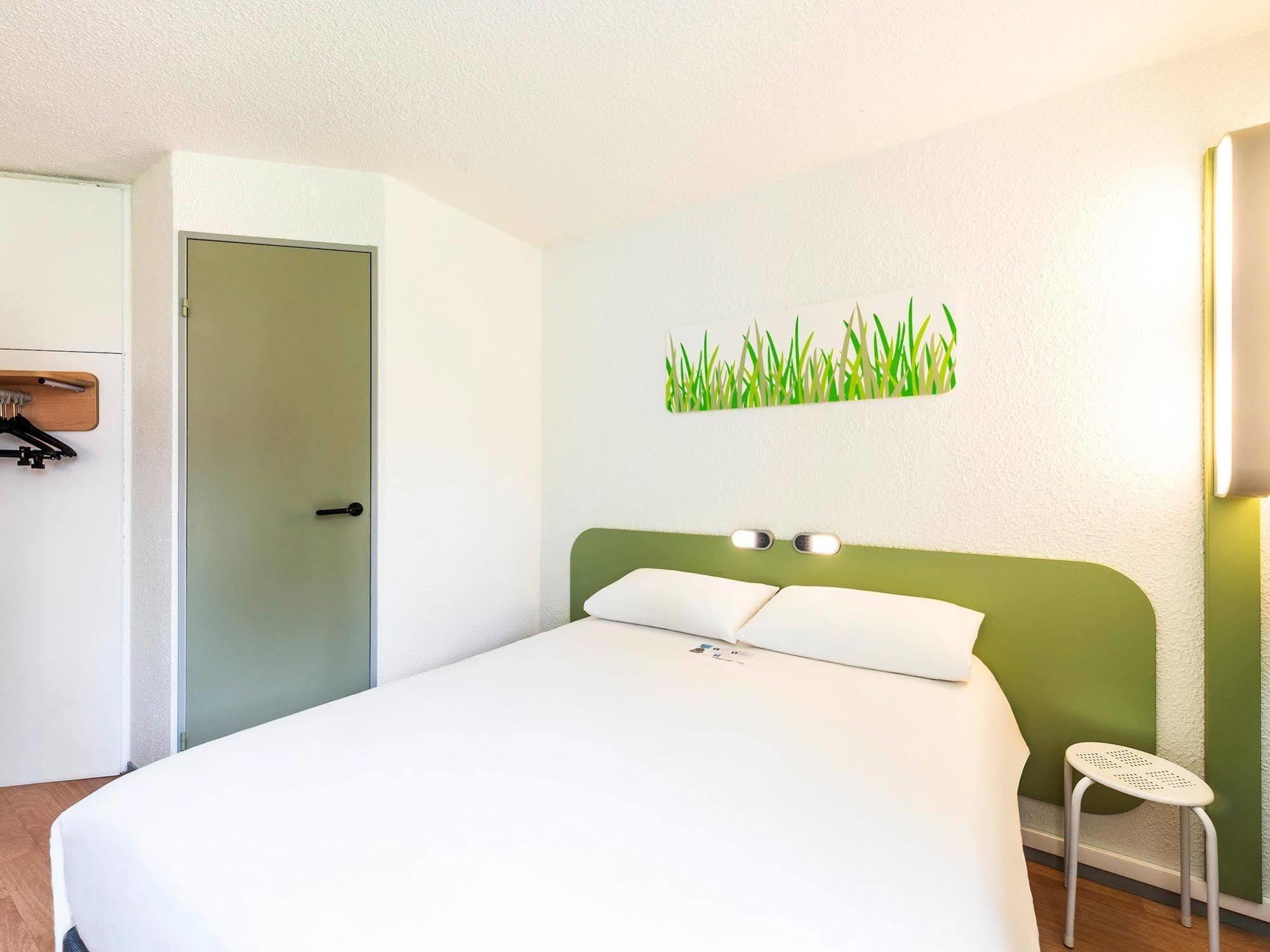 Ibis Budget Chatellerault Nord المظهر الخارجي الصورة
